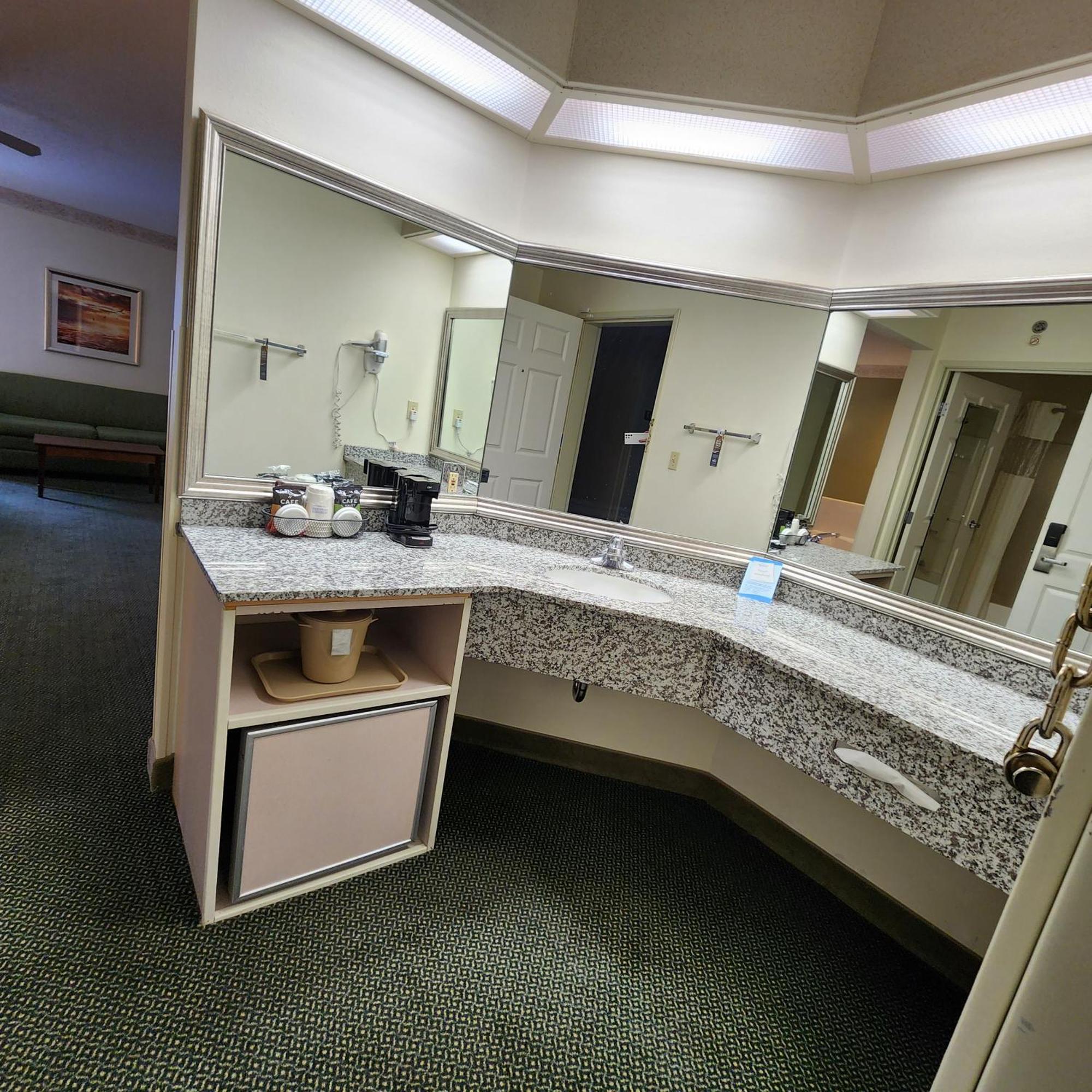 Baymont By Wyndham Mackinaw City Ngoại thất bức ảnh